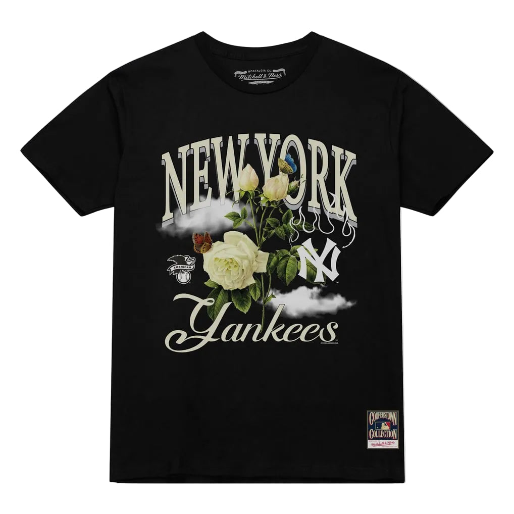 New York Yankees Black Floral Graphic Tee