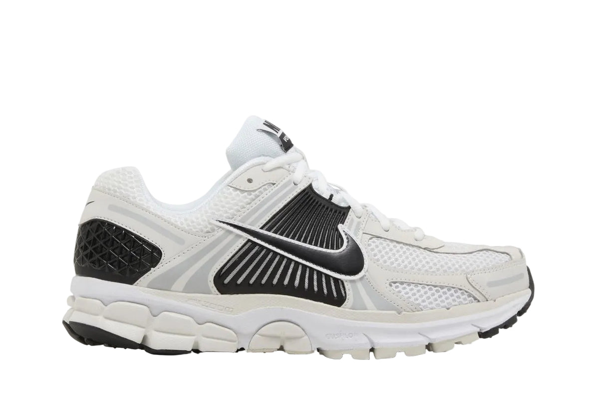 Nike Zoom Vomero 5 White Black